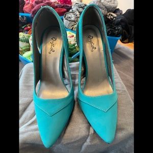 Aqua suede look pumps